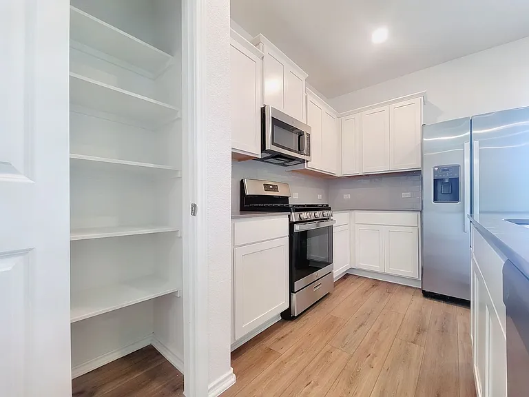 7232 Dancing Wind Ln — Photo 8