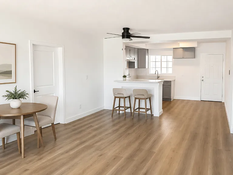 143 W Guinida Ln #9 — Photo 6