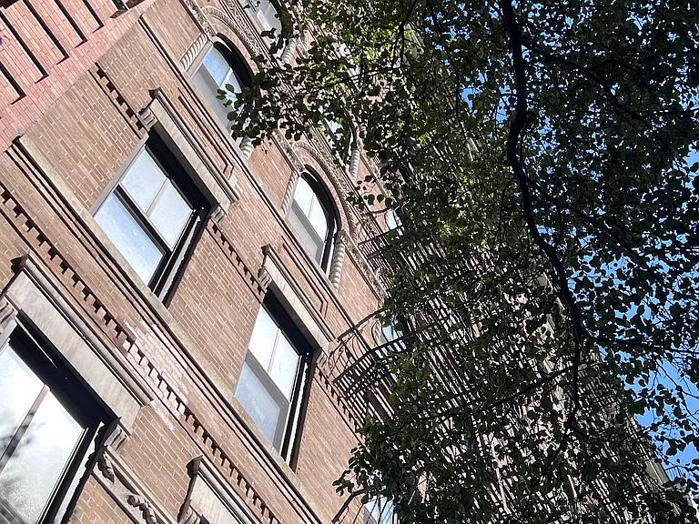 316 Mott St #1C — Photo 1