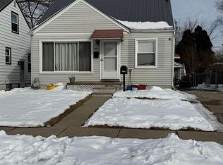 18810 Sumner, Redford, MI 48240