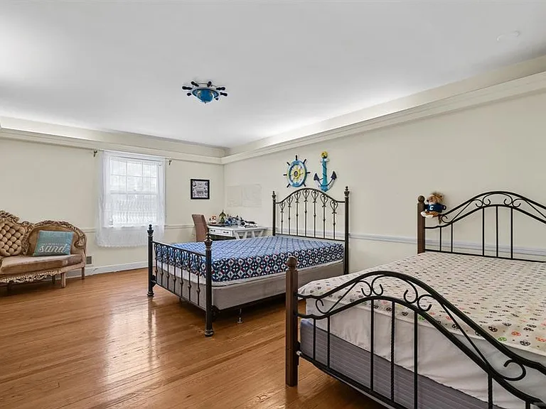 328 W Ridgewood Ave — Photo 23