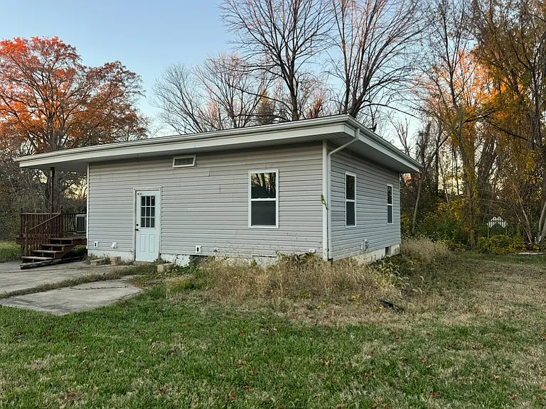 1538 Centreville Ave — Photo 5