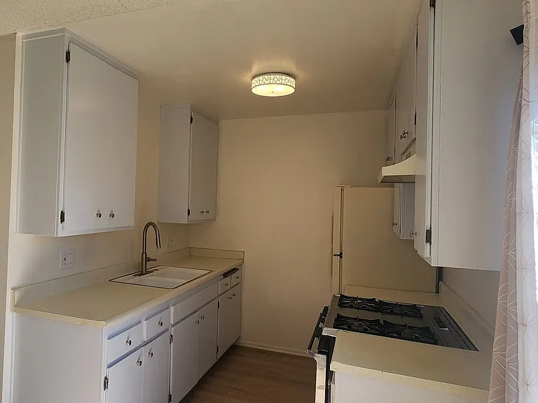 147 Sespe Ave #A-D — Photo 5