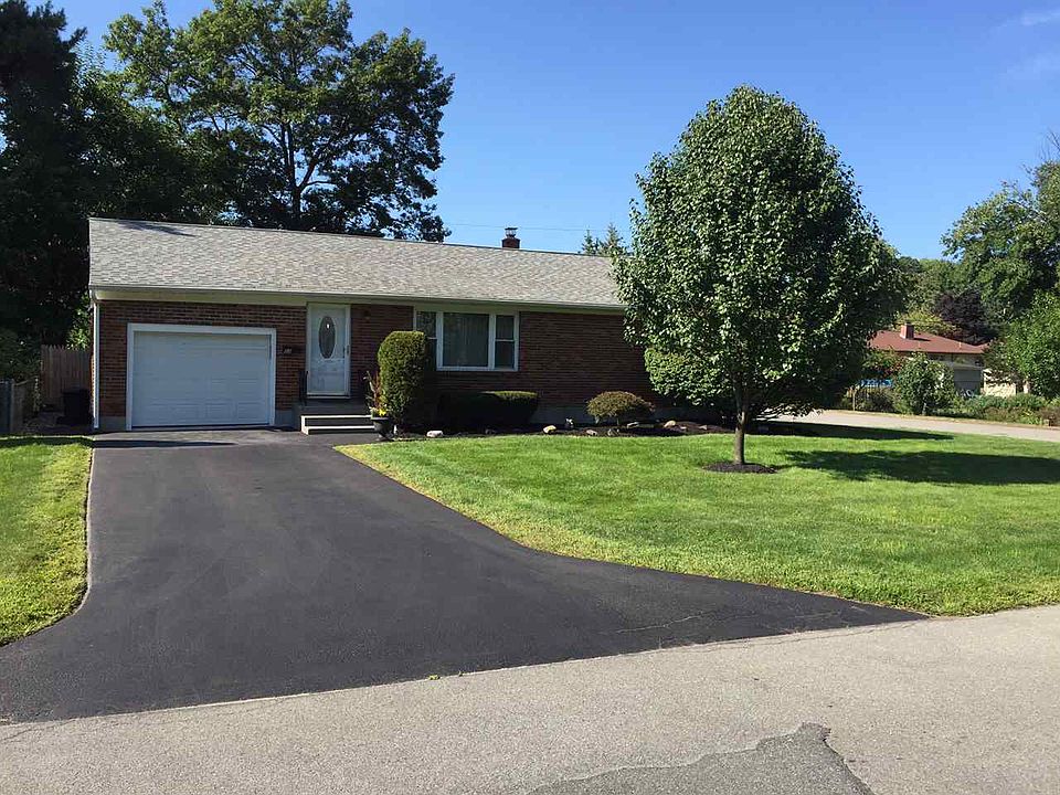 1st image of 50 Parkwood Dr