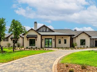 200 E Eldorado Ridge Dr, Fredericksburg, TX 78624