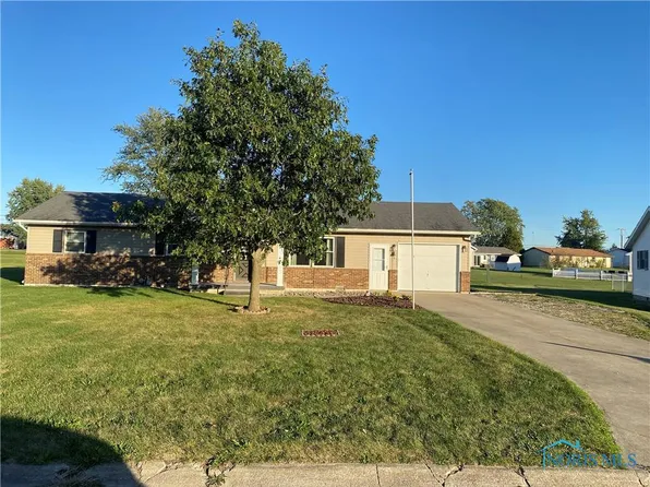 659 Wood Dr, Montpelier, OH 43543