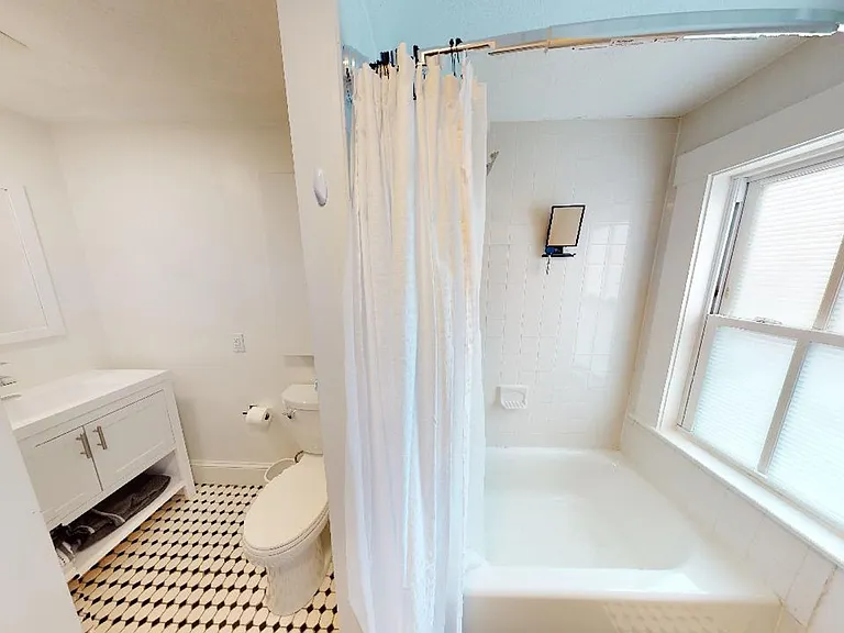 154 Granite St — Photo 10