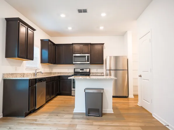 10841 Emerick St, San Antonio, TX 78252