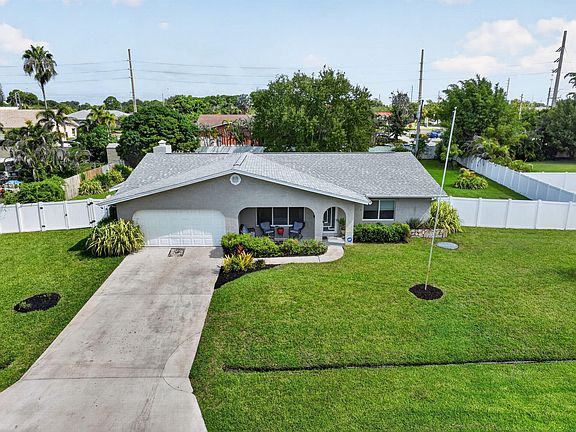 2nd image of 2381 SE Delano Road