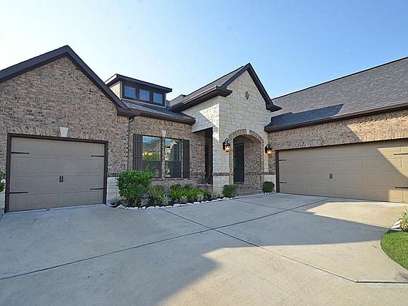3rd image of 27619 Panola Place Ln