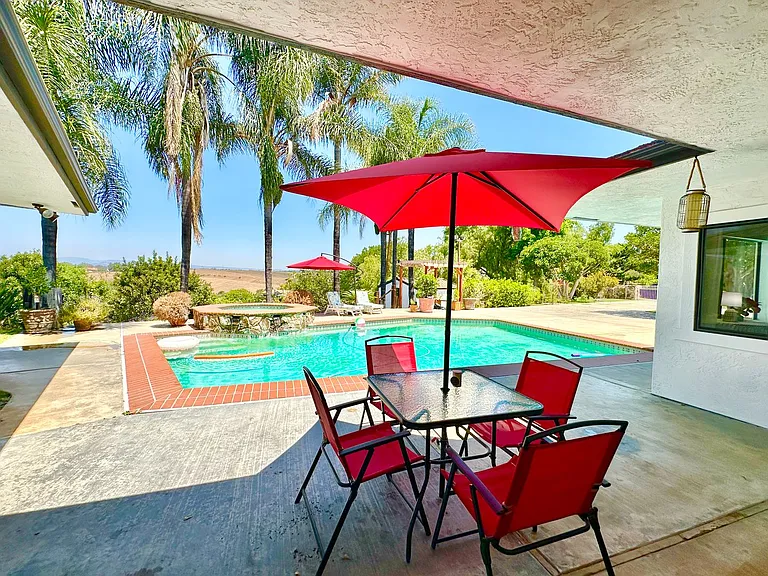 1650 Winterwarm Dr — Photo 16