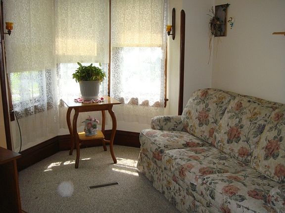 2nd image of 112 Church St