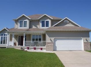 443 Cledell St, Oregon, WI 53575