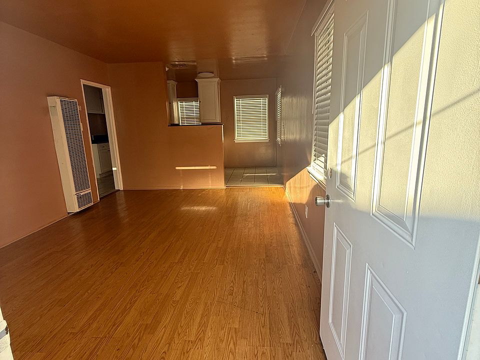 Unit C Entrance - Living Room