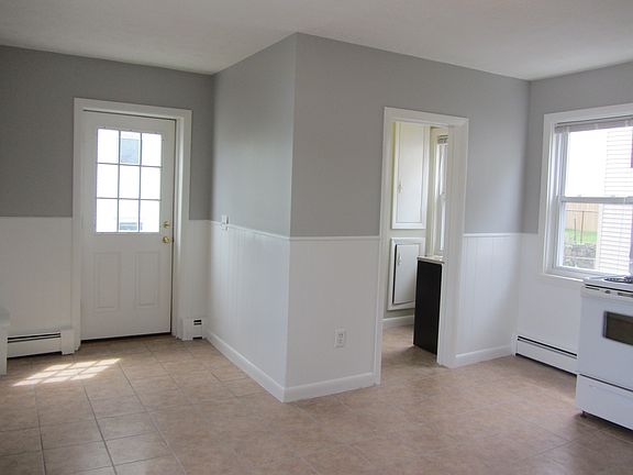 4th image of 45 Foss St #201