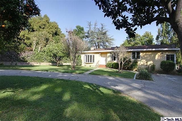 1st image of 3088 Fair Oaks Ave