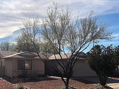 2521 W Glenbrook Way Photo 1