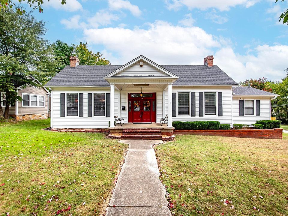 1st image of 204 Cane Hill St