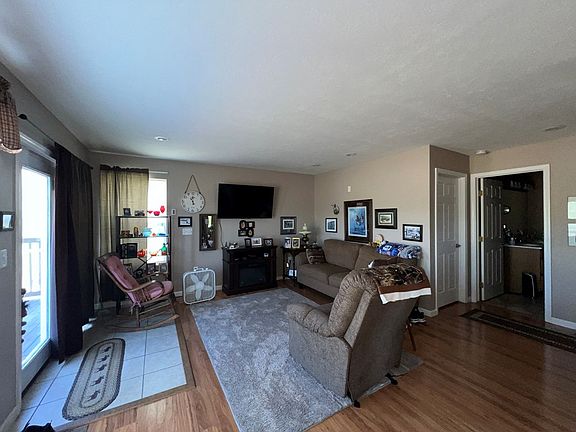 4th image of 3245 Hayport Rd #2