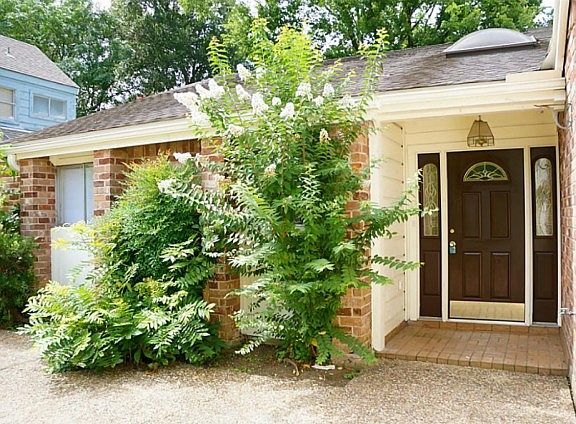2nd image of 3303 Hunterwood Dr