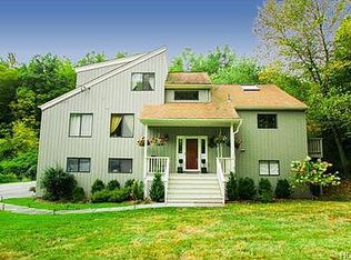 89 High St, Armonk, NY 10504