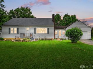 2138 Troy Rd, Springfield, OH 45504