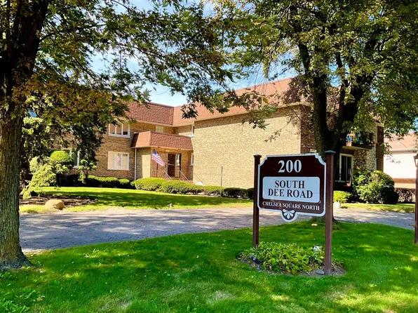 200 S Dee Rd APT 1A, Park Ridge, IL 60068