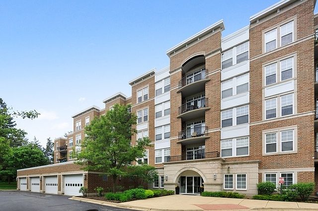 1st image of 455 W Wood St Unit 304