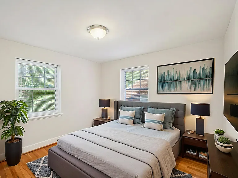 Trinity Park Apartments — Photo 14