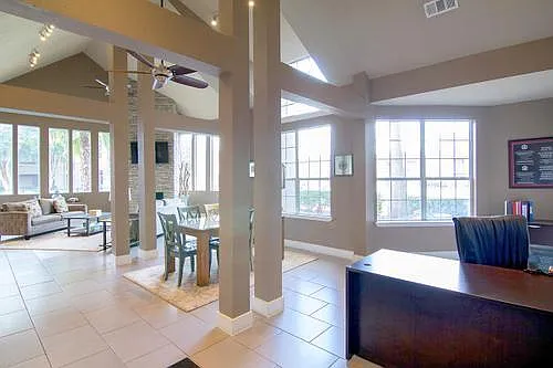 2900 S Gessner Rd — Photo 11
