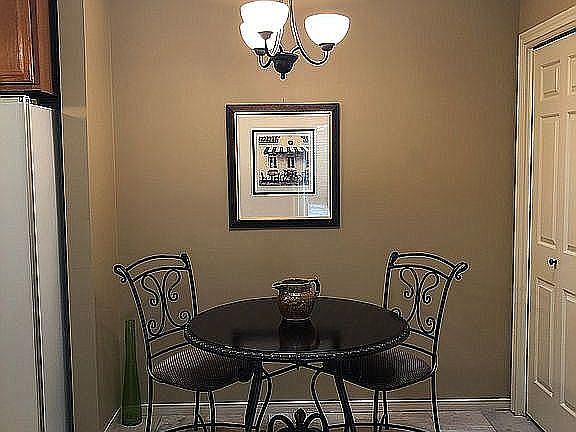5th image of 3311 Valley Gardens Dr