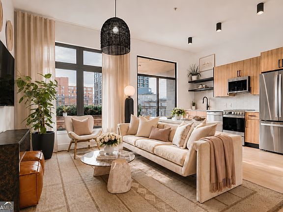 2nd image of 567 Ponce De Leon Ave #605