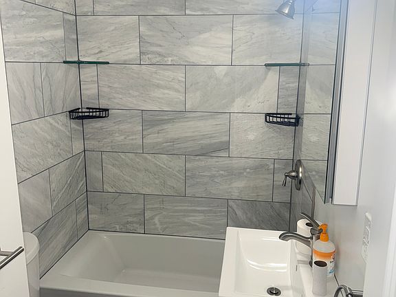 4th image of 9 Edison Rd