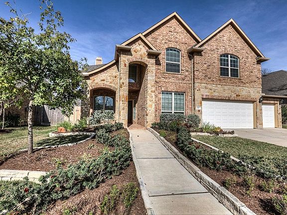 2nd image of 11 Castello Ln