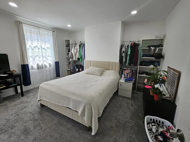 804 Dubois St — Photo 16