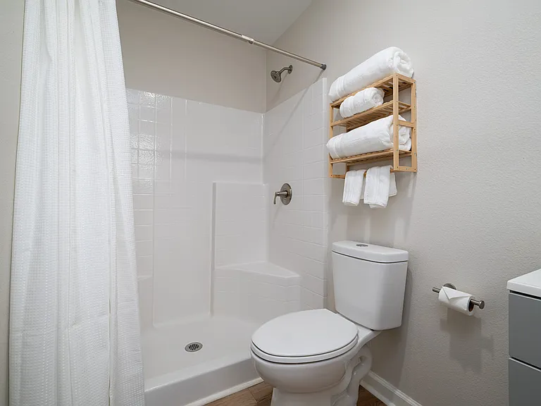 Suite A Bathroom (Private)