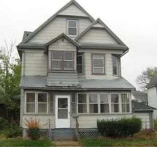 37 Revere St, Springfield, MA, 01108
