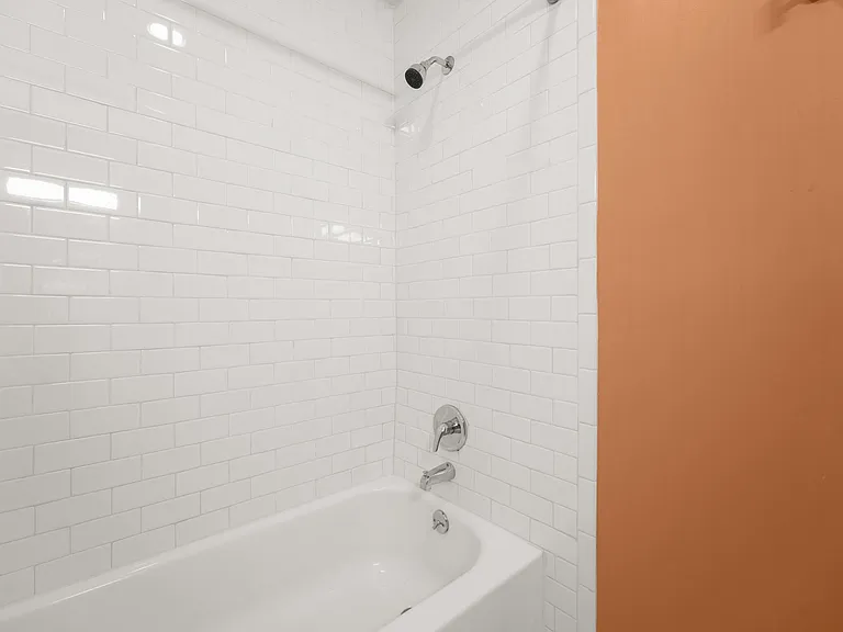 6410 Chimney Creek Cir #B — Photo 25
