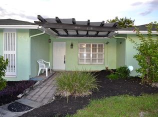 2130 48th St SW, Naples, FL 34116