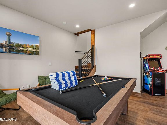 5th image of 1567 Rainbow Ridge Way