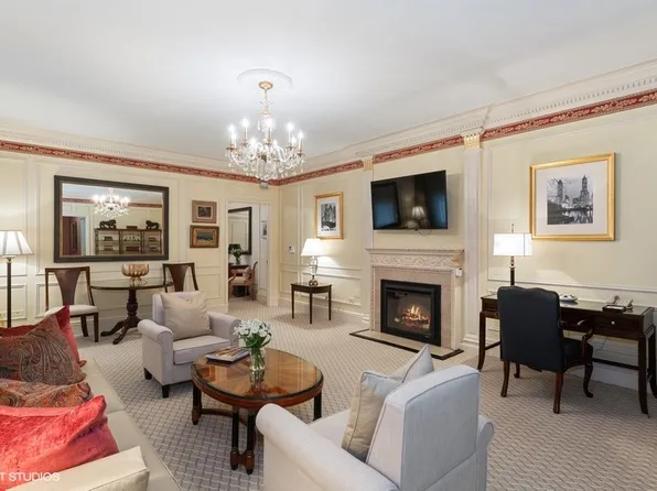 781 5th Avenue image 1 of 6