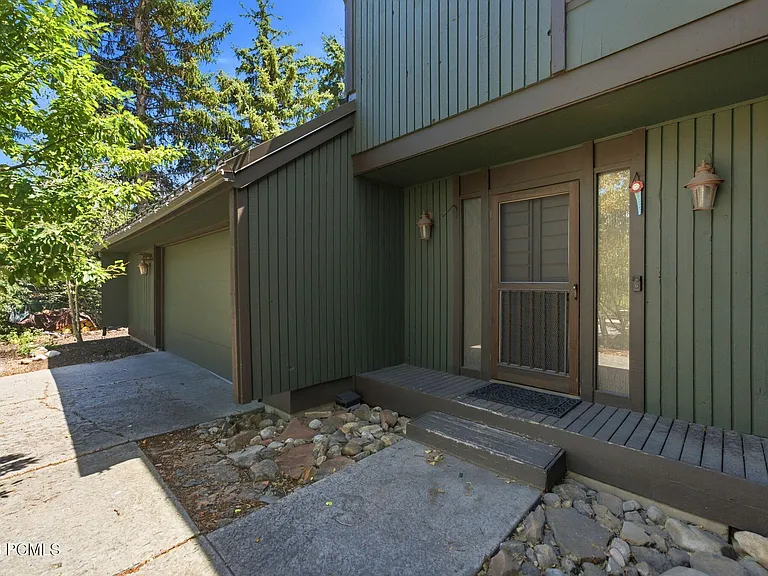 19 Payday Dr — Photo 40