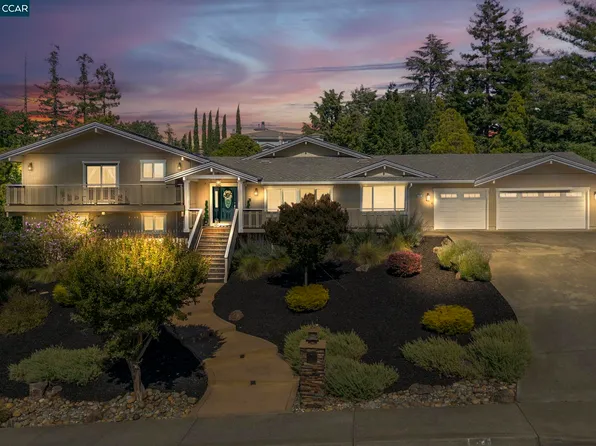 102 Oak Ct, Clayton, CA 94517