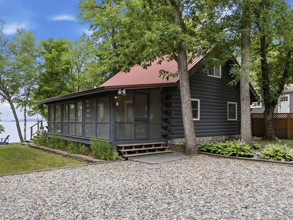 1st image of 44591 Crystal Hills Way