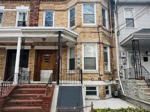 8622 89th St, Woodhaven, NY 11421