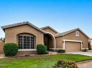 245 E Smoke Tree Rd, Gilbert, AZ 85296