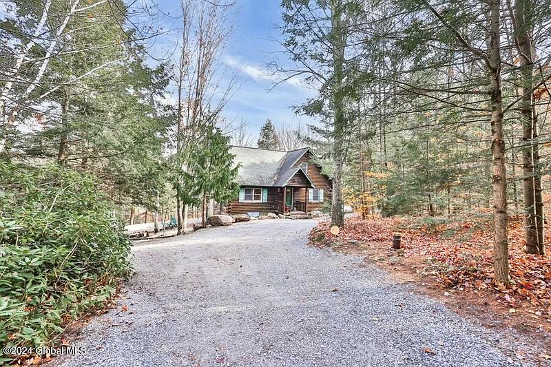 4th image of 150 Moose Ridge Drive
