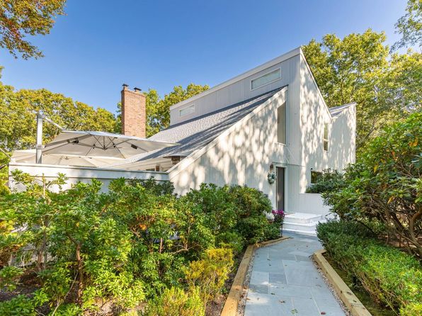 3 Rosemaries Ln, East Hampton, NY 11937