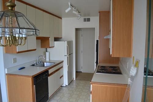 3rd image of 183 Del Medio Ave APT 212
