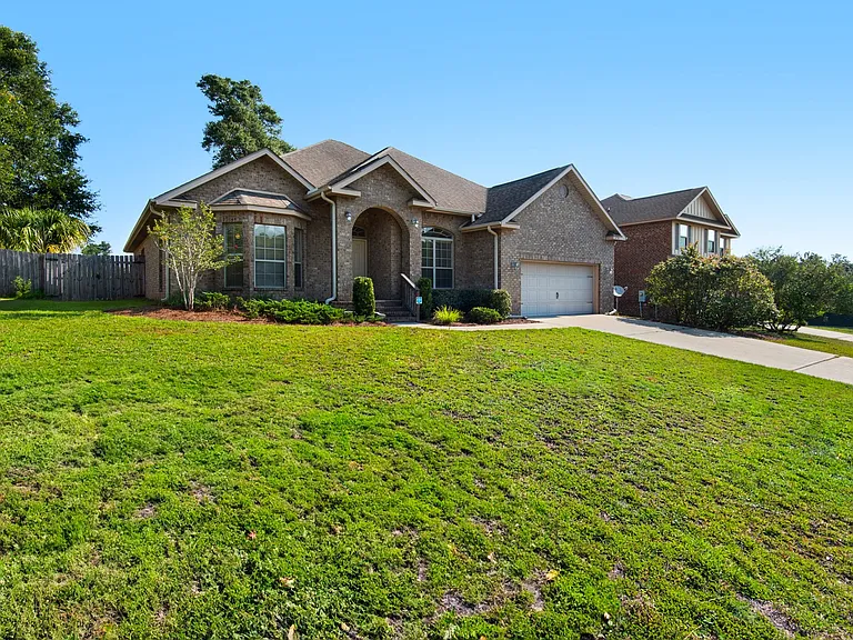 6776 Cotter Dr — Photo 4